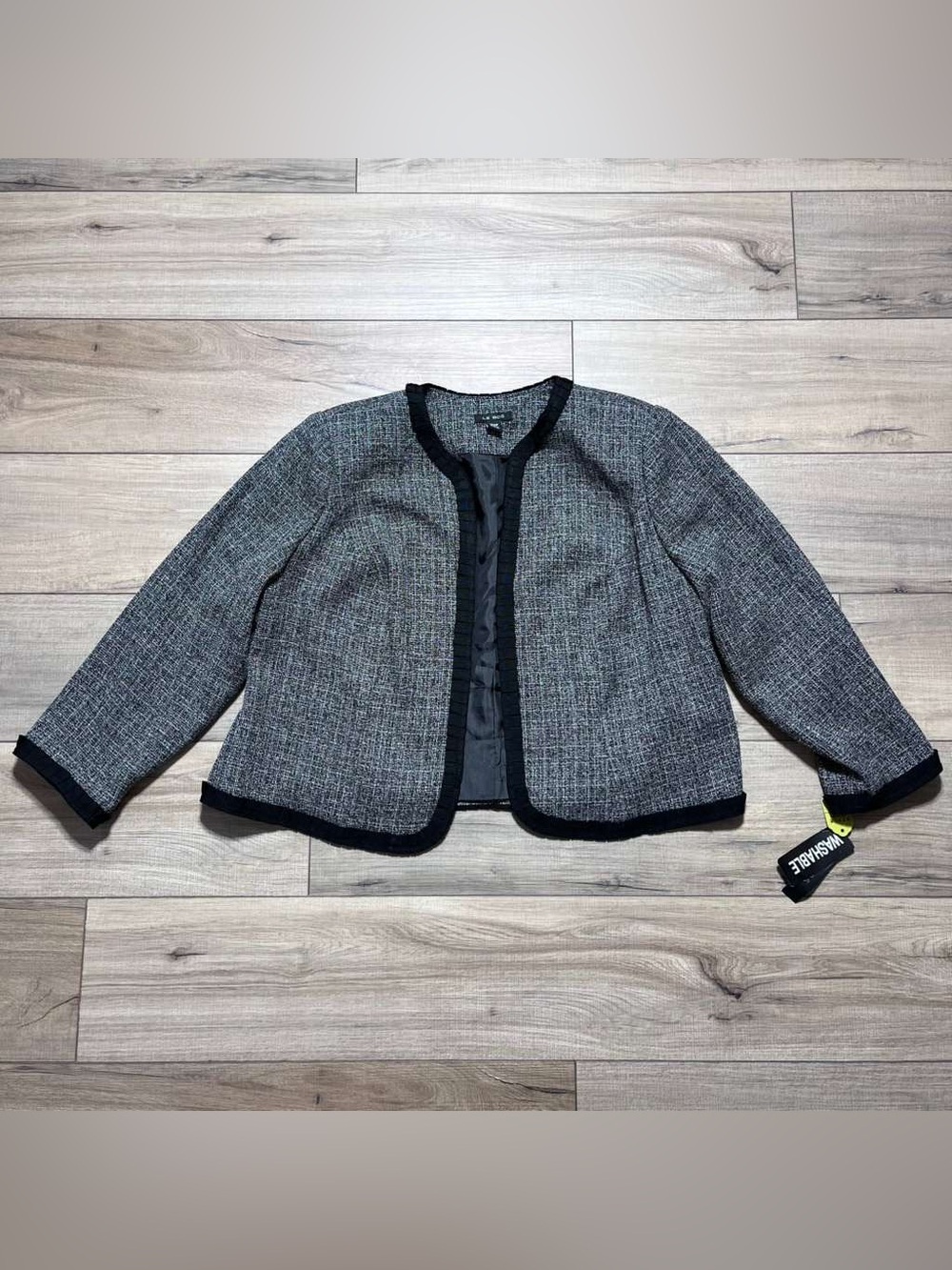 Le Bos Womens Open Front Blazer With Trim Detail Size 18WP Black & White